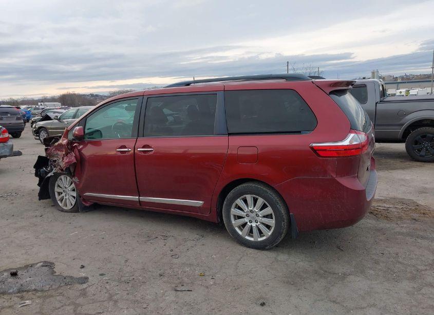 Thumbnail 5 of 2017 TOYOTA SIENNA XLE 7 PASSENGER