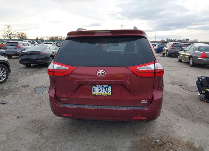 Thumbnail 7 of 2017 TOYOTA SIENNA XLE 7 PASSENGER