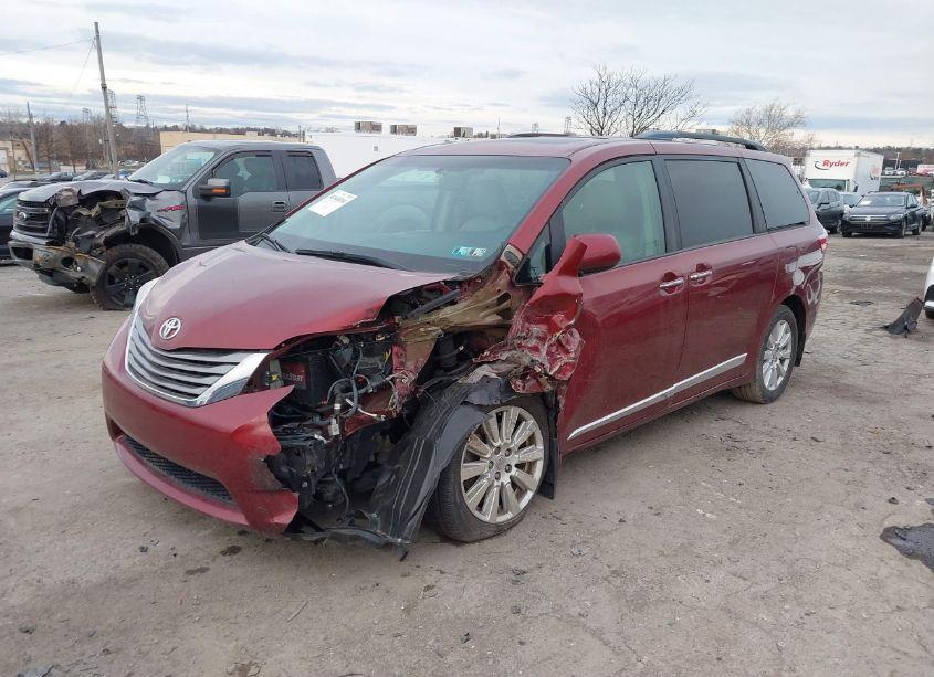 Thumbnail 8 of 2017 TOYOTA SIENNA XLE 7 PASSENGER
