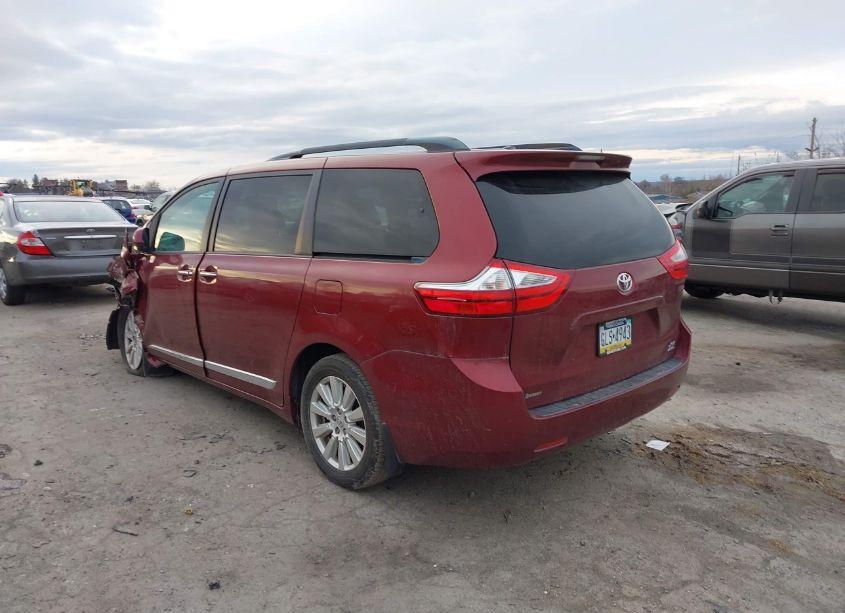 Thumbnail 9 of 2017 TOYOTA SIENNA XLE 7 PASSENGER