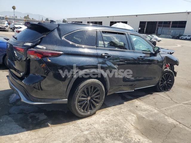 2024 TOYOTA HIGHLANDER LE