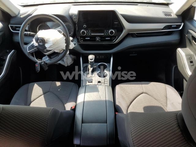 2024 TOYOTA HIGHLANDER LE