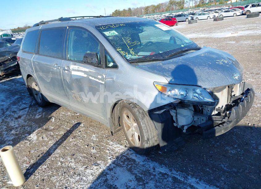 Photo of TOYOTA SIENNA LE 8 PASSENGER