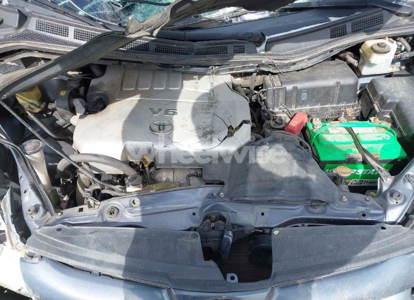 Thumbnail 2 of 2010 TOYOTA SIENNA CE