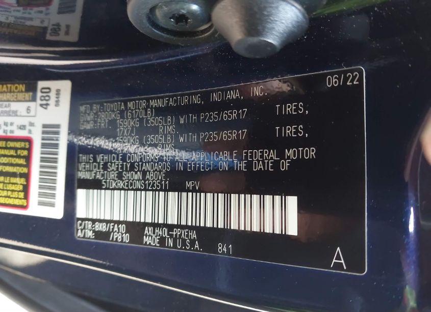 Thumbnail 16 of 2022 TOYOTA SIENNA LE