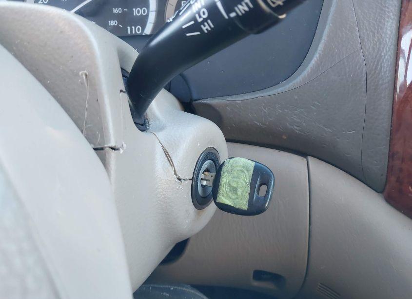 Thumbnail 3 of 2005 TOYOTA SIENNA XLE LIMITED