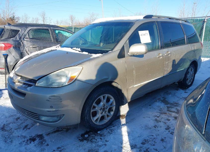 Thumbnail 4 of 2005 TOYOTA SIENNA XLE LIMITED