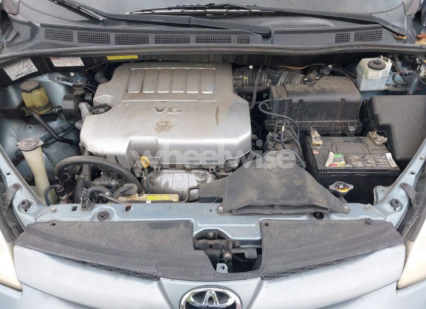 Thumbnail 2 of 2008 TOYOTA SIENNA LE