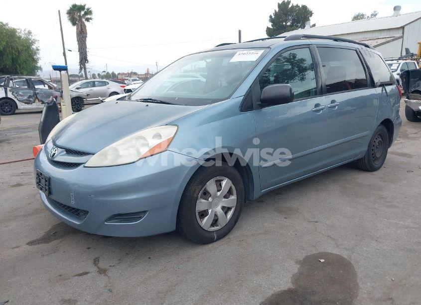 Thumbnail 9 of 2008 TOYOTA SIENNA LE
