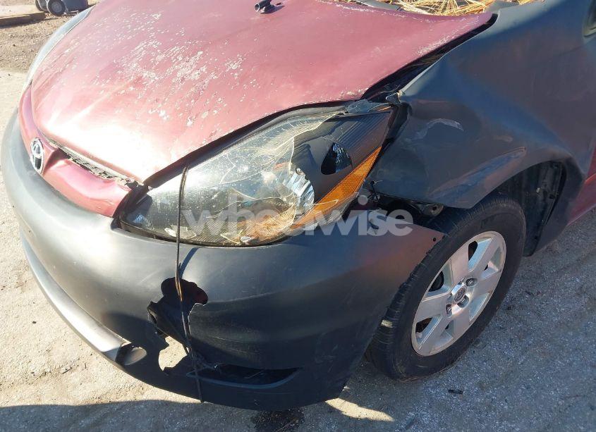 Thumbnail 14 of 2007 TOYOTA SIENNA LE