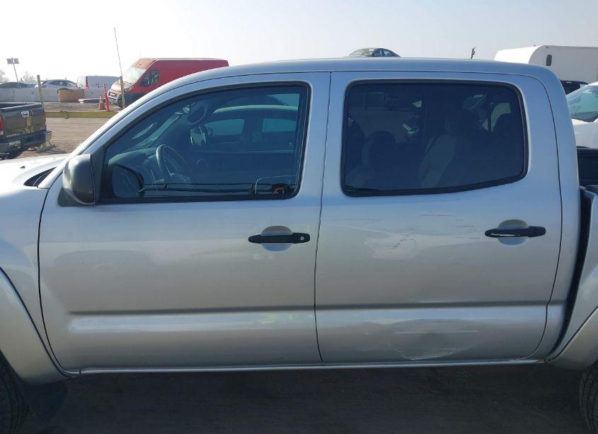 Thumbnail 7 of 2005 TOYOTA TACOMA DOUBLE CAB PRERUNNER