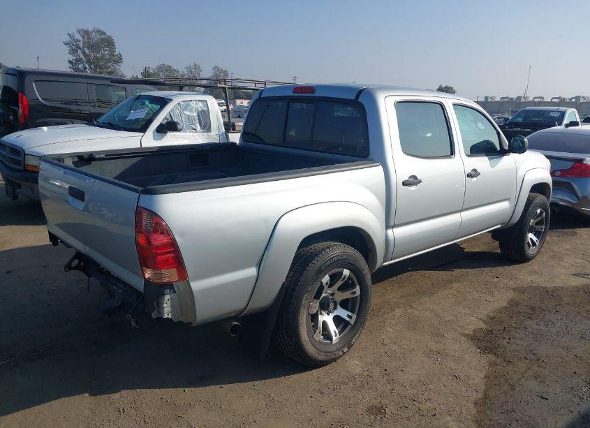 Thumbnail 12 of 2005 TOYOTA TACOMA DOUBLE CAB PRERUNNER