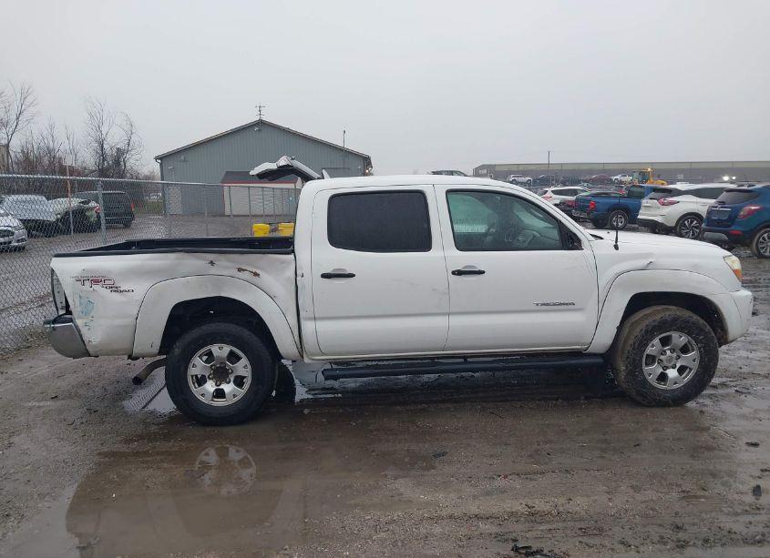 Thumbnail 5 of 2007 TOYOTA TACOMA DOUBLE CAB PRERUNNER