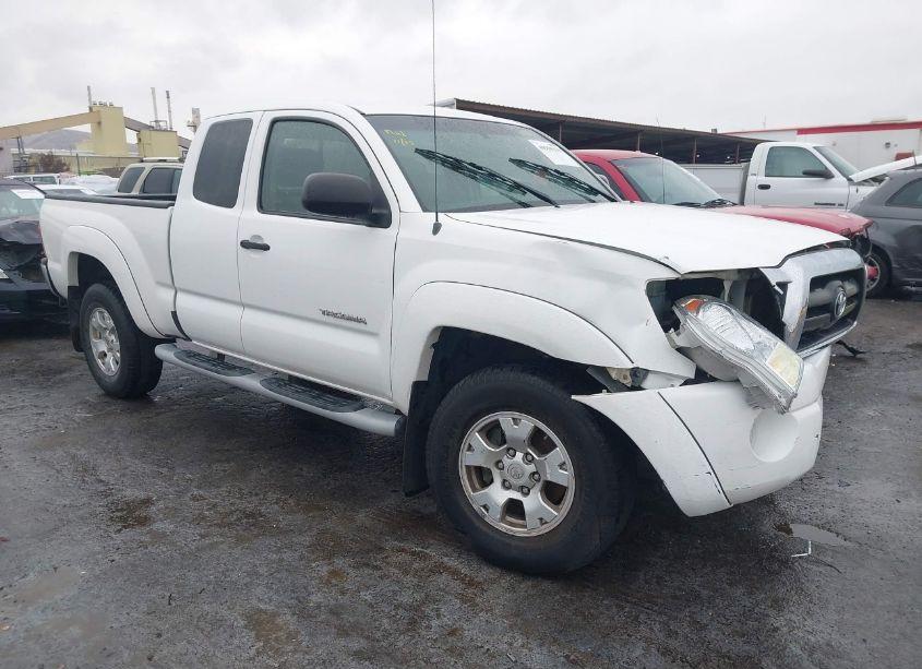 Photo of TOYOTA TACOMA BASE V6