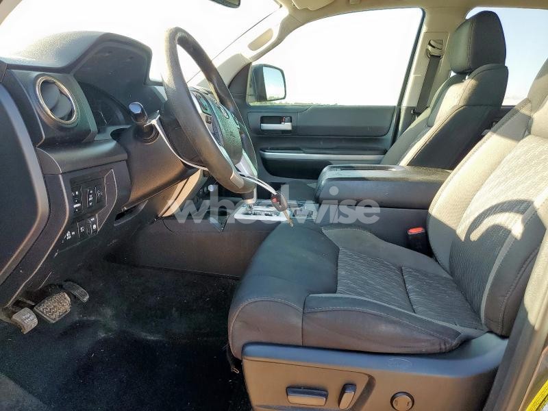 2018 TOYOTA TUNDRA CREWMAX SR5