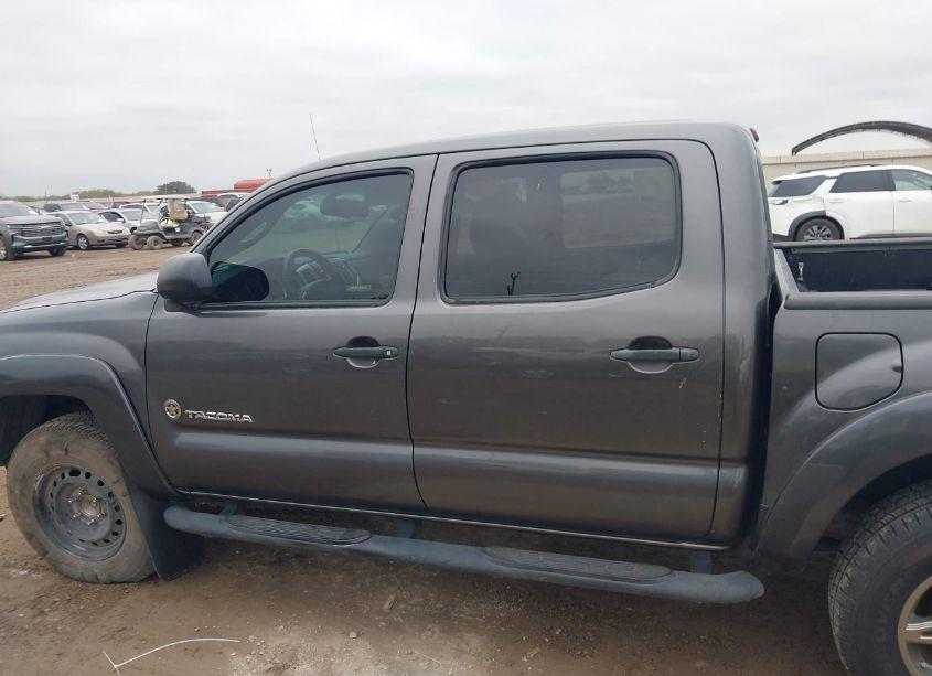 Thumbnail 7 of 2013 TOYOTA TACOMA DOUBLE CAB PRERUNNER