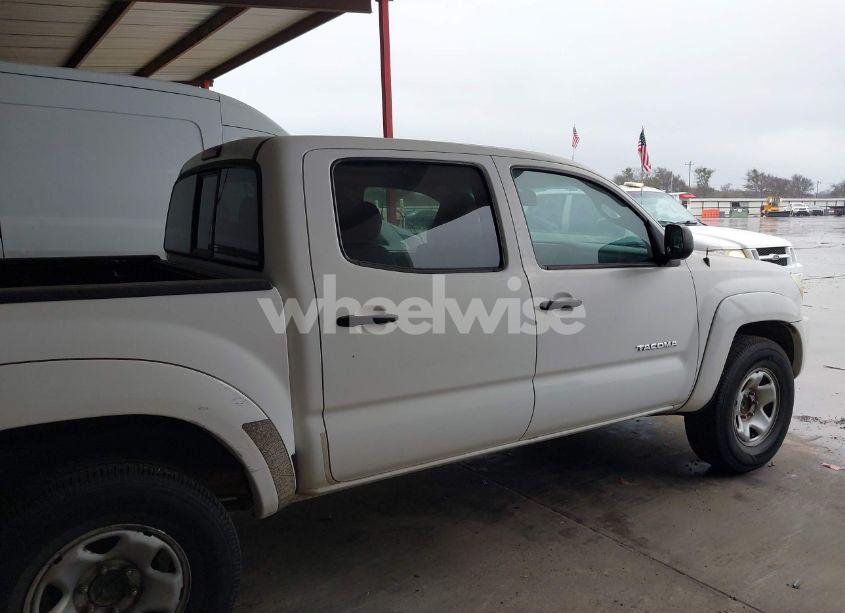 Thumbnail 5 of 2011 TOYOTA TACOMA DOUBLE CAB PRERUNNER