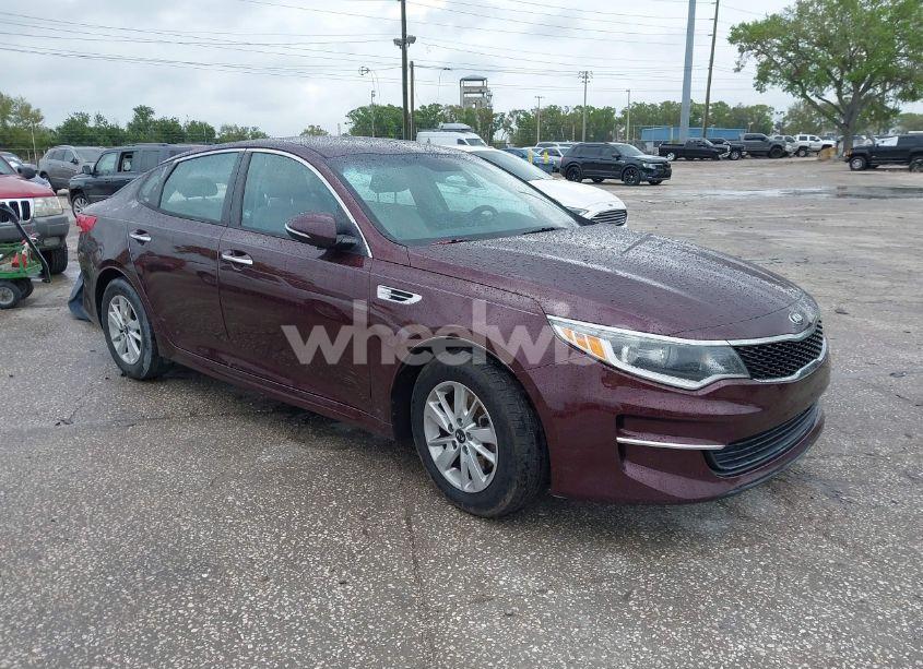 Main photo of 2016 KIA OPTIMA LX with VIN 5XXGT4L36GG121370