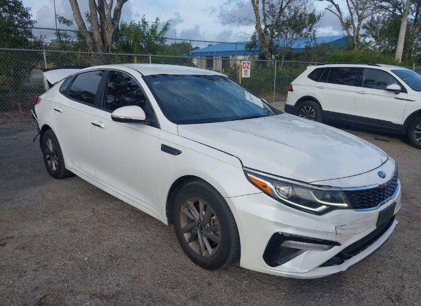 Photo of KIA OPTIMA LX