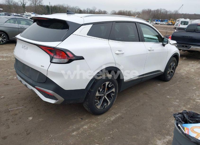 Thumbnail 11 of 2024 KIA SPORTAGE EX