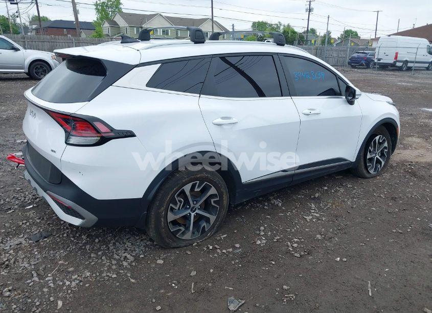 Thumbnail 11 of 2024 KIA SPORTAGE EX