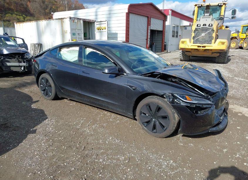 Photo of TESLA MODEL 3 REAR-WHEEL DRIVE