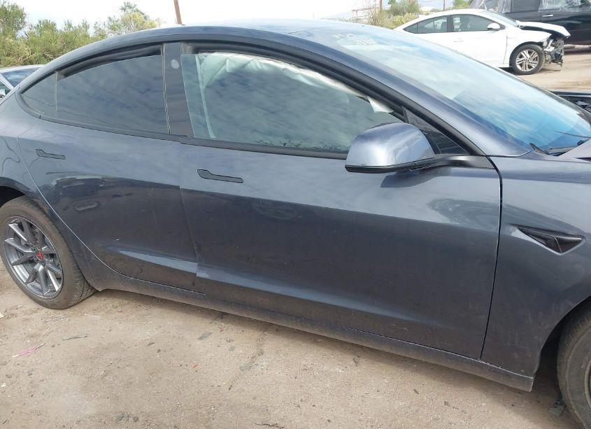 Thumbnail 4 of 2021 TESLA MODEL 3 STANDARD RANGE PLUS REAR-WHEEL DRIVE