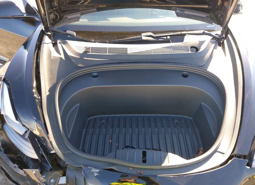 Thumbnail 2 of 2021 TESLA MODEL 3 STANDARD RANGE PLUS REAR-WHEEL DRIVE