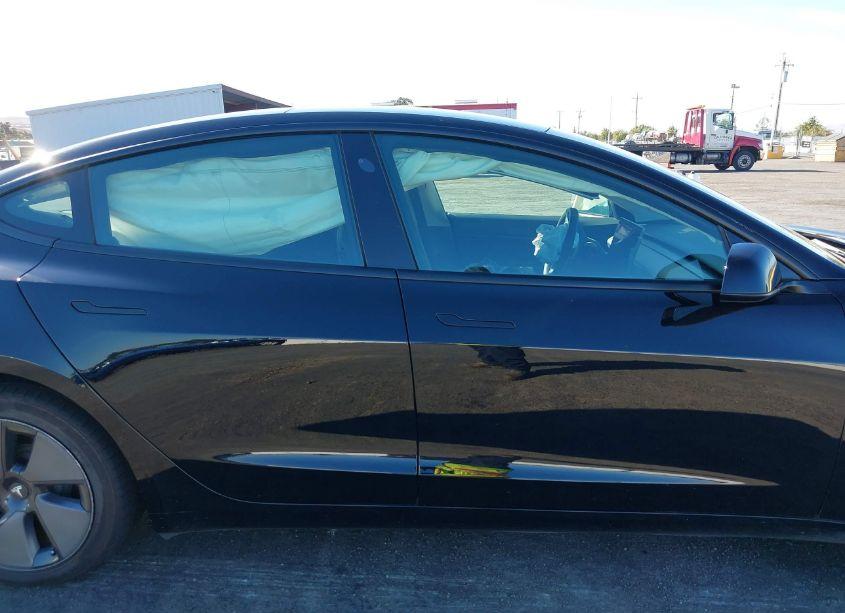Thumbnail 4 of 2021 TESLA MODEL 3 STANDARD RANGE PLUS REAR-WHEEL DRIVE