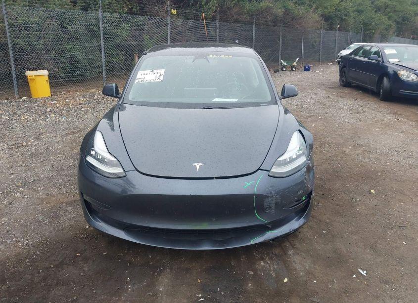 Thumbnail 4 of 2021 TESLA MODEL 3 STANDARD RANGE PLUS REAR-WHEEL DRIVE