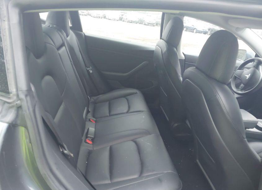 Thumbnail 18 of 2021 TESLA MODEL 3 STANDARD RANGE PLUS REAR-WHEEL DRIVE