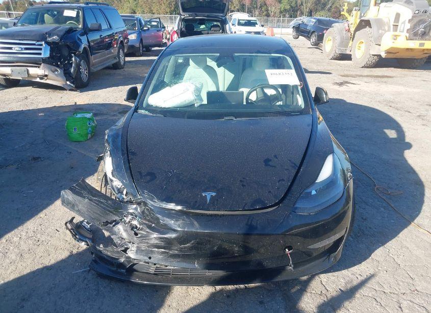 Thumbnail 4 of 2021 TESLA MODEL 3 LONG RANGE DUAL MOTOR ALL-WHEEL DRIVE
