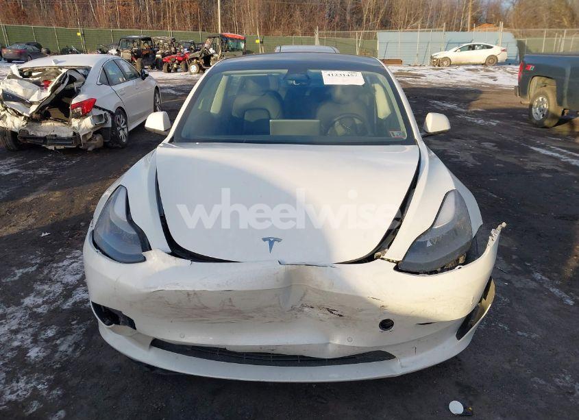 Thumbnail 4 of 2022 TESLA MODEL 3 LONG RANGE DUAL MOTOR ALL-WHEEL DRIVE