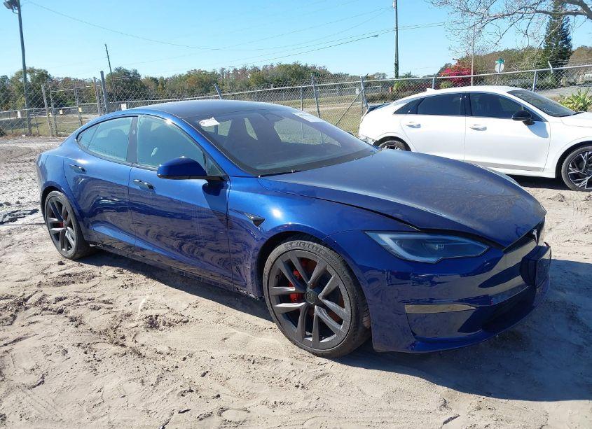 Main photo of 2024 TESLA MODEL S PLAID TRI MOTOR ALL-WHEEL DRIVE with VIN 5YJSA1E61RF538584