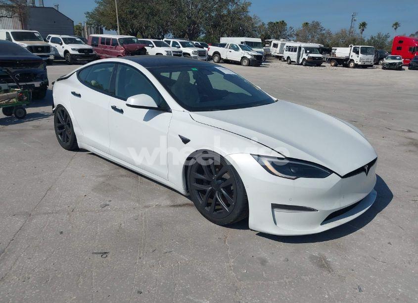 Main photo of 2022 TESLA MODEL S PLAID TRI MOTOR ALL-WHEEL DRIVE with VIN 5YJSA1E64NF484904
