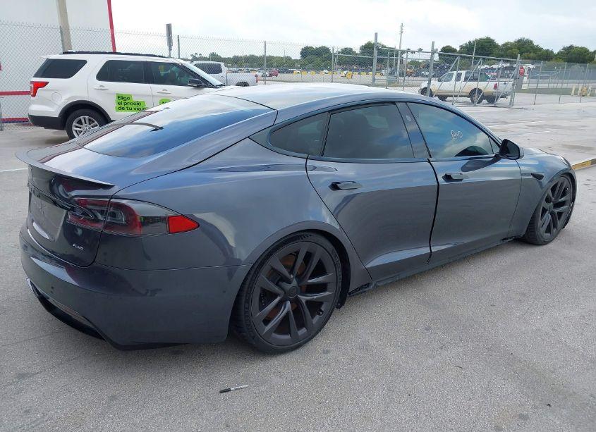 Thumbnail 6 of 2021 TESLA MODEL S PLAID TRI MOTOR ALL-WHEEL DRIVE