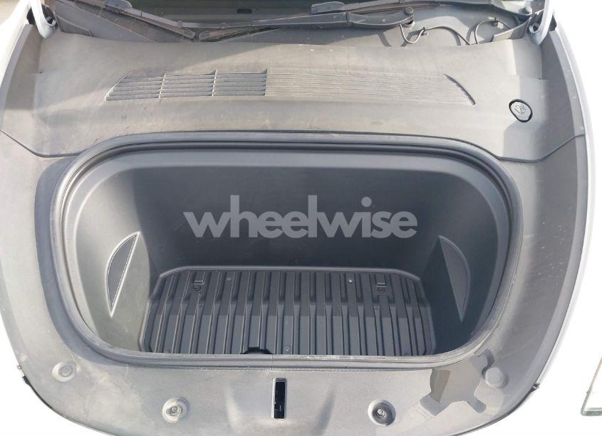 Thumbnail 2 of 2021 TESLA MODEL Y LONG RANGE DUAL MOTOR ALL-WHEEL DRIVE