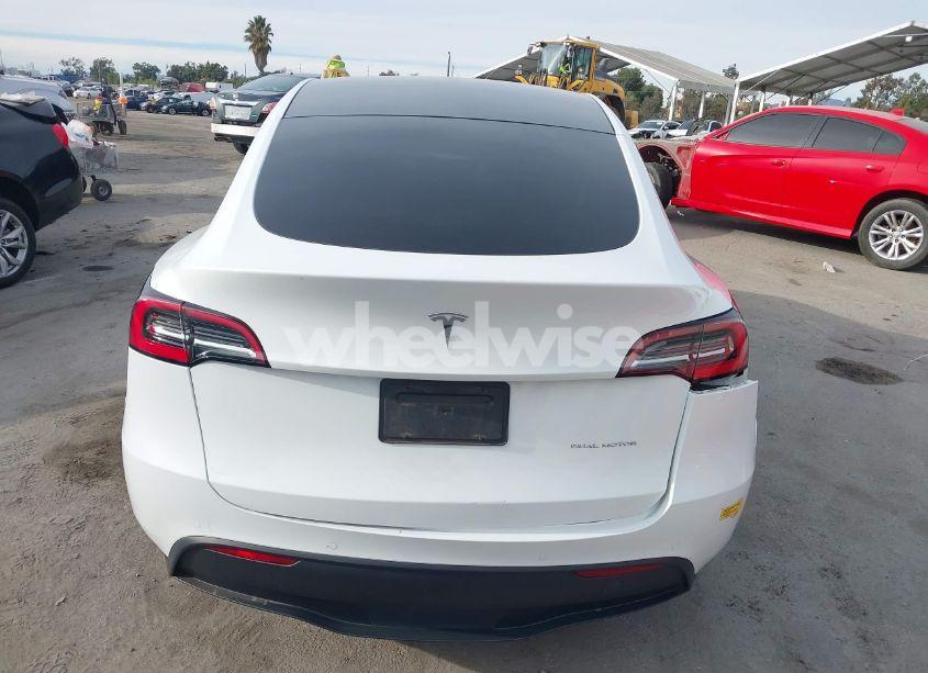 Thumbnail 8 of 2021 TESLA MODEL Y LONG RANGE DUAL MOTOR ALL-WHEEL DRIVE