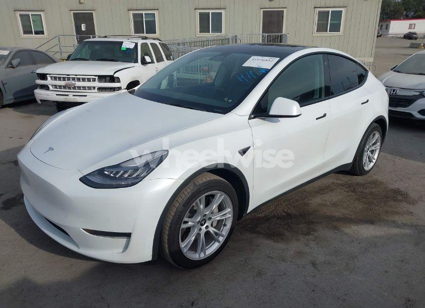 Thumbnail 9 of 2021 TESLA MODEL Y LONG RANGE DUAL MOTOR ALL-WHEEL DRIVE