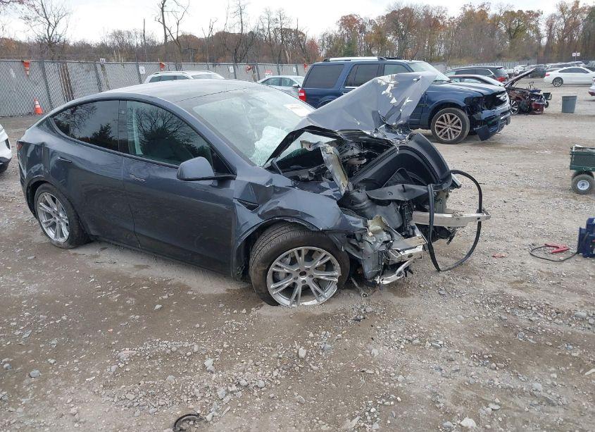 Photo of TESLA MODEL Y LONG RANGE DUAL MOTOR ALL-WHEEL DRIVE