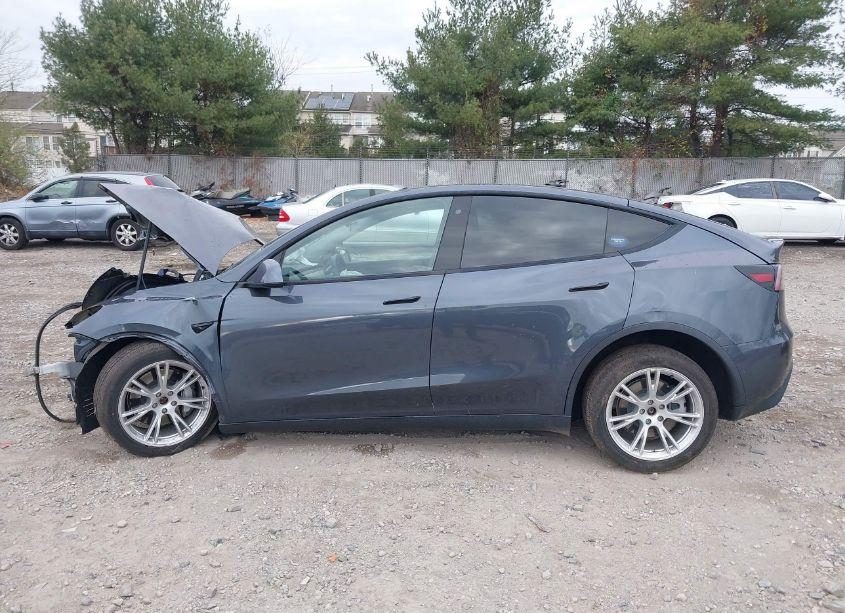 Thumbnail 6 of 2020 TESLA MODEL Y LONG RANGE DUAL MOTOR ALL-WHEEL DRIVE