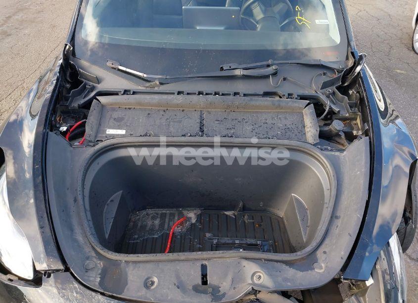 Thumbnail 2 of 2021 TESLA MODEL Y LONG RANGE DUAL MOTOR ALL-WHEEL DRIVE
