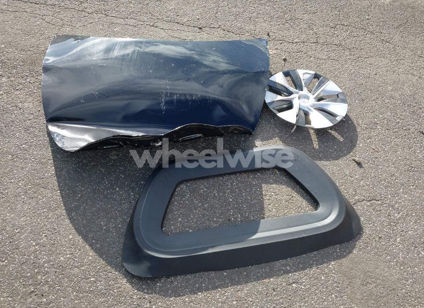 Thumbnail 3 of 2021 TESLA MODEL Y LONG RANGE DUAL MOTOR ALL-WHEEL DRIVE