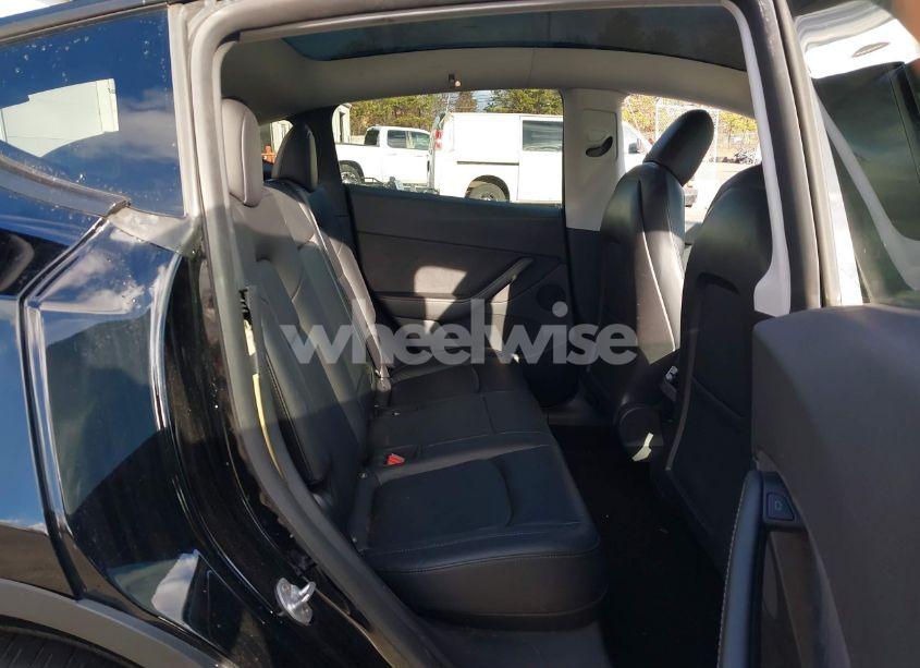 Thumbnail 18 of 2021 TESLA MODEL Y LONG RANGE DUAL MOTOR ALL-WHEEL DRIVE