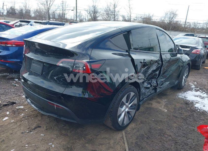 Thumbnail 13 of 2021 TESLA MODEL Y LONG RANGE DUAL MOTOR ALL-WHEEL DRIVE