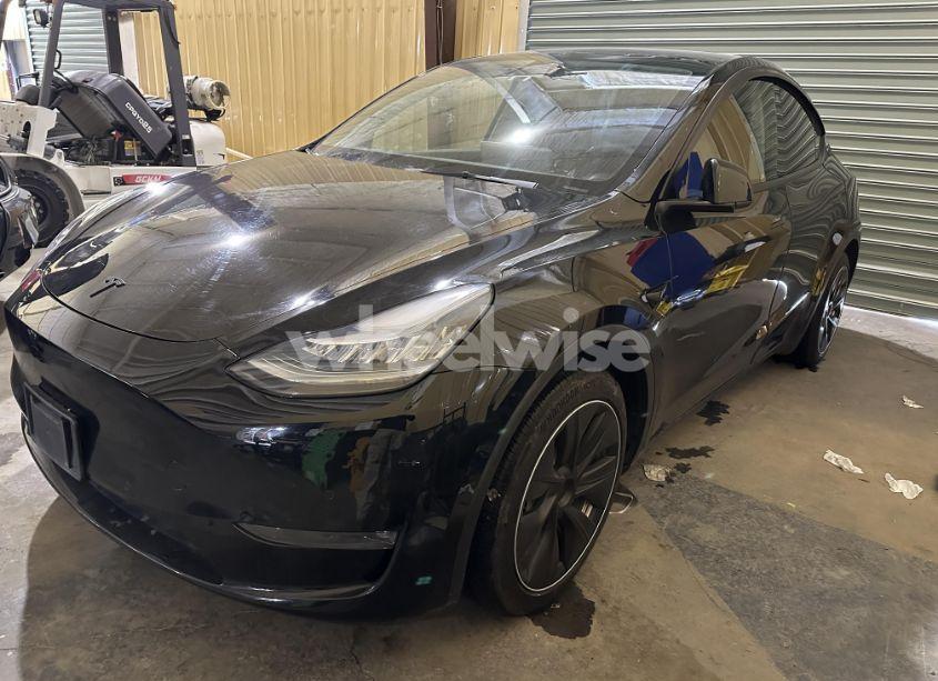 Thumbnail 4 of 2021 TESLA MODEL Y LONG RANGE DUAL MOTOR ALL-WHEEL DRIVE