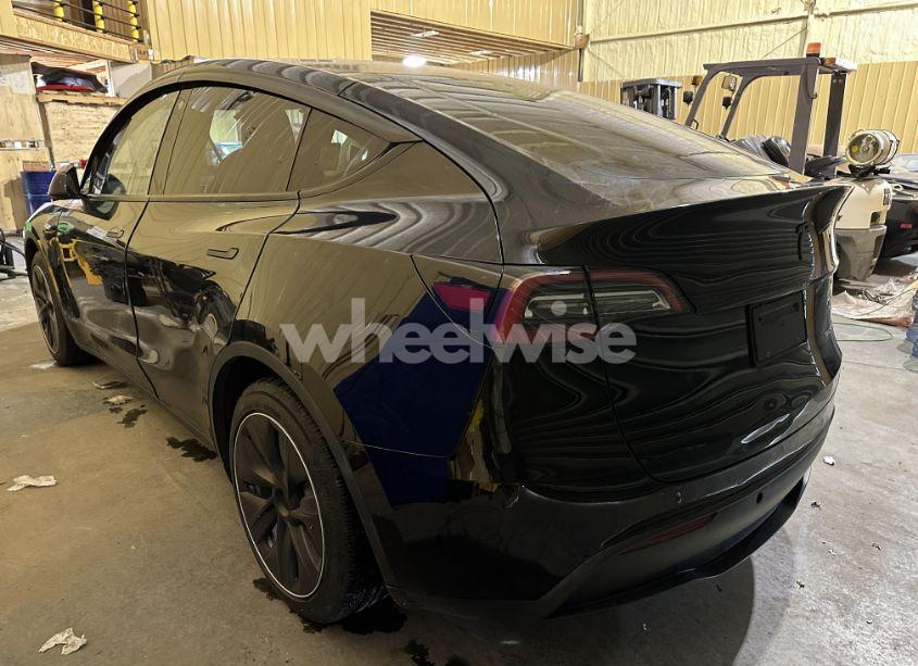 Thumbnail 5 of 2021 TESLA MODEL Y LONG RANGE DUAL MOTOR ALL-WHEEL DRIVE