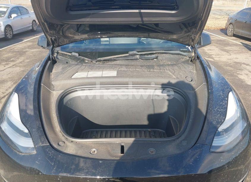 Thumbnail 2 of 2021 TESLA MODEL Y LONG RANGE DUAL MOTOR ALL-WHEEL DRIVE