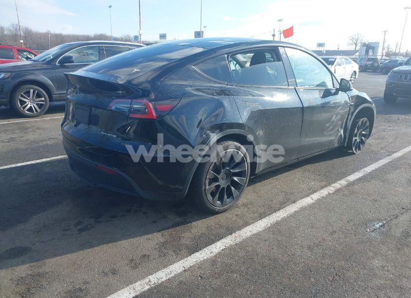 Thumbnail 13 of 2021 TESLA MODEL Y LONG RANGE DUAL MOTOR ALL-WHEEL DRIVE