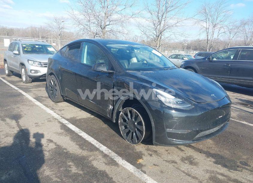 Thumbnail 15 of 2021 TESLA MODEL Y LONG RANGE DUAL MOTOR ALL-WHEEL DRIVE